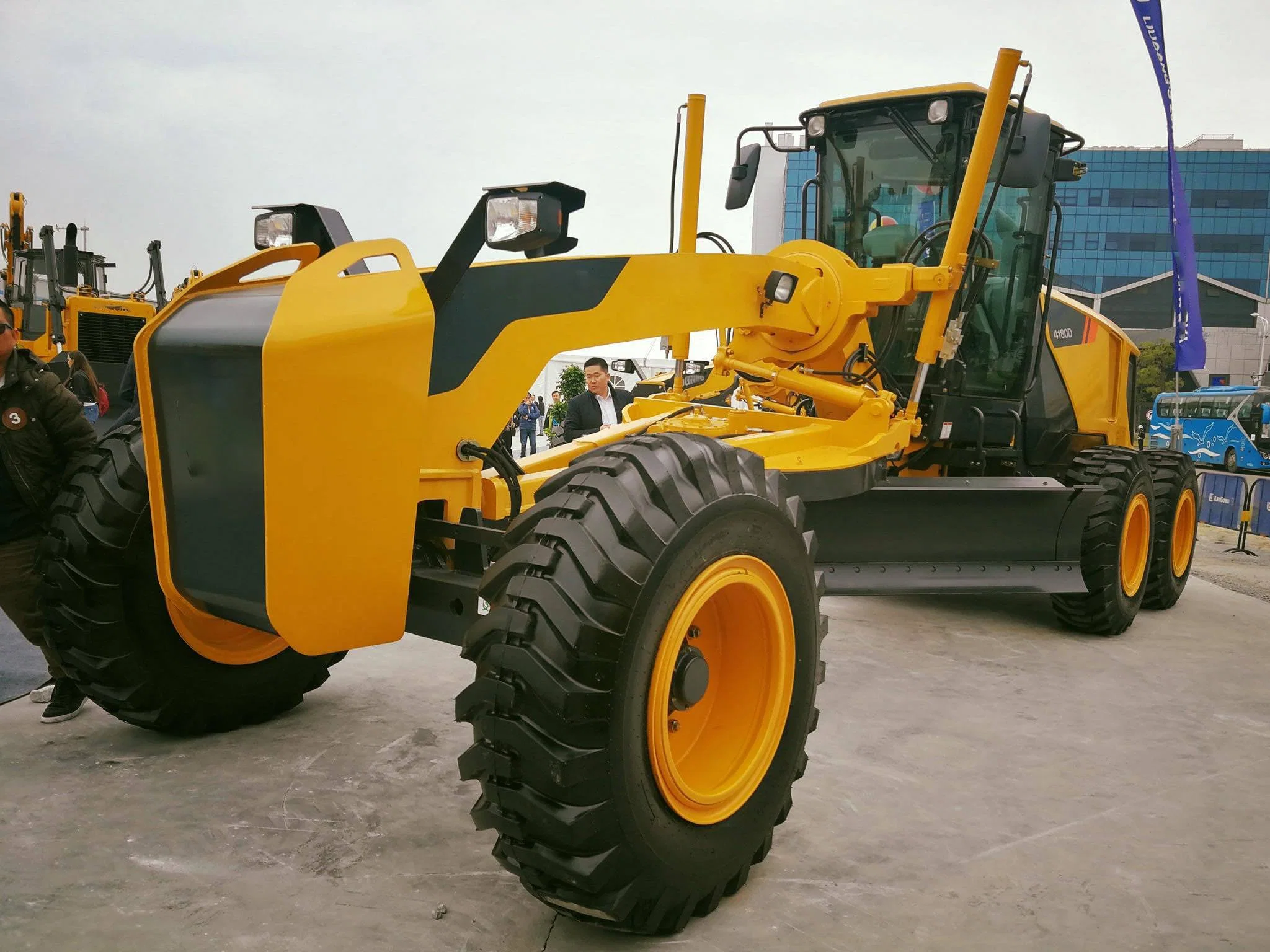 215HP Motor Grader Clg4215D with Cheap Price