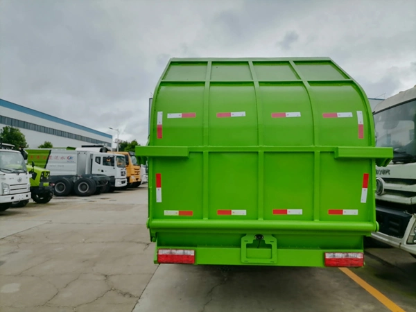 Dongfeng Compactador de basura de la cargadora trasera camiones de eliminación de basura