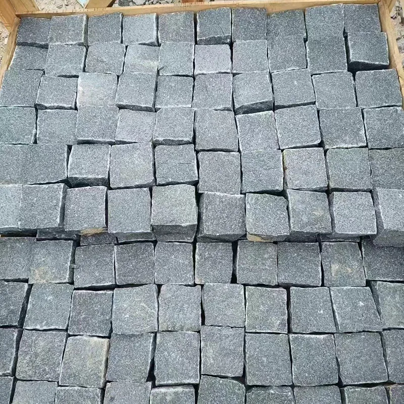 China Black Granite Curb Garden Kerbstone Basalt Paving Stones