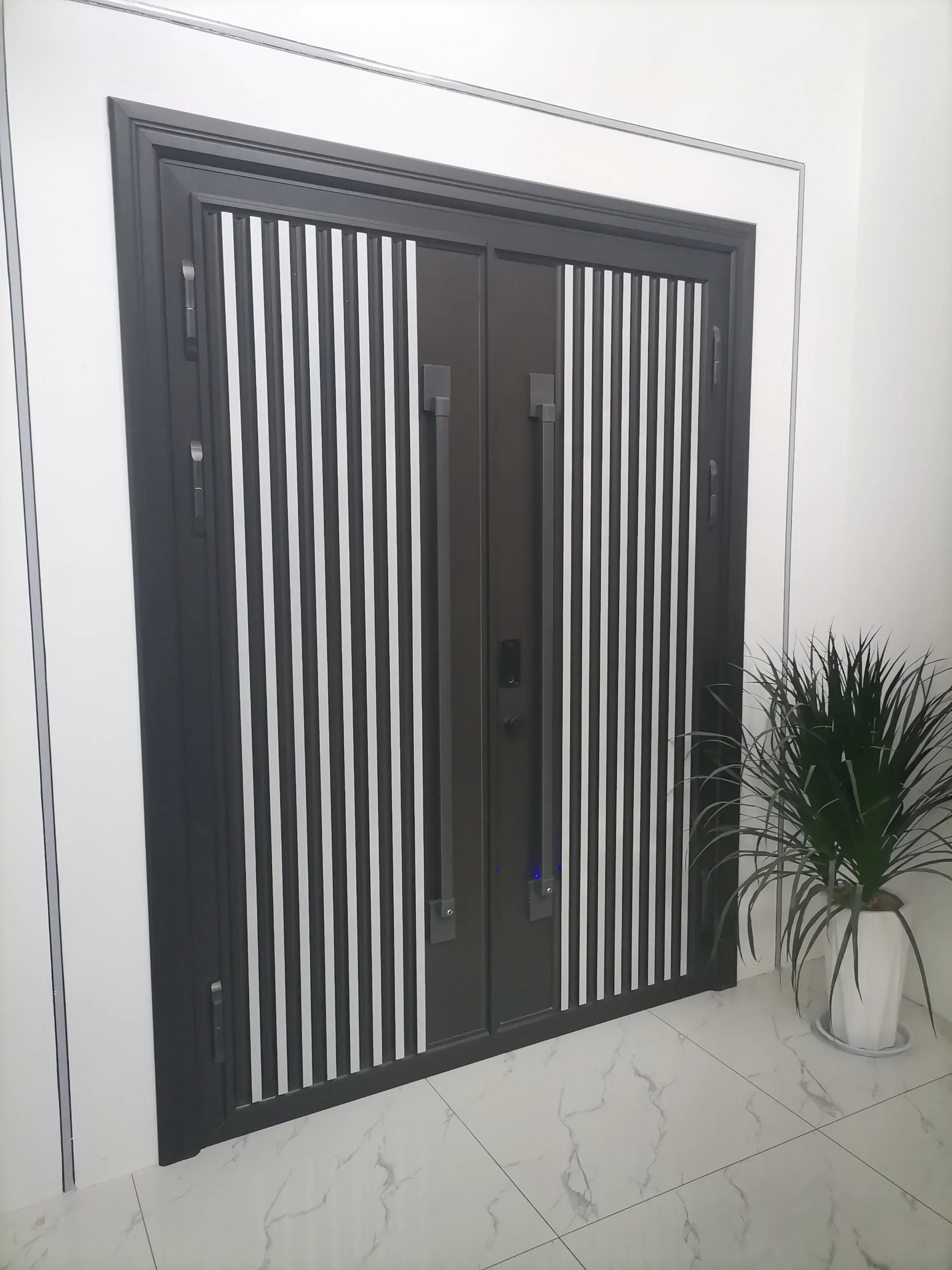 Puerta de aluminio-Madera de baja-E con doble vidrio endurecido para Uso doméstico