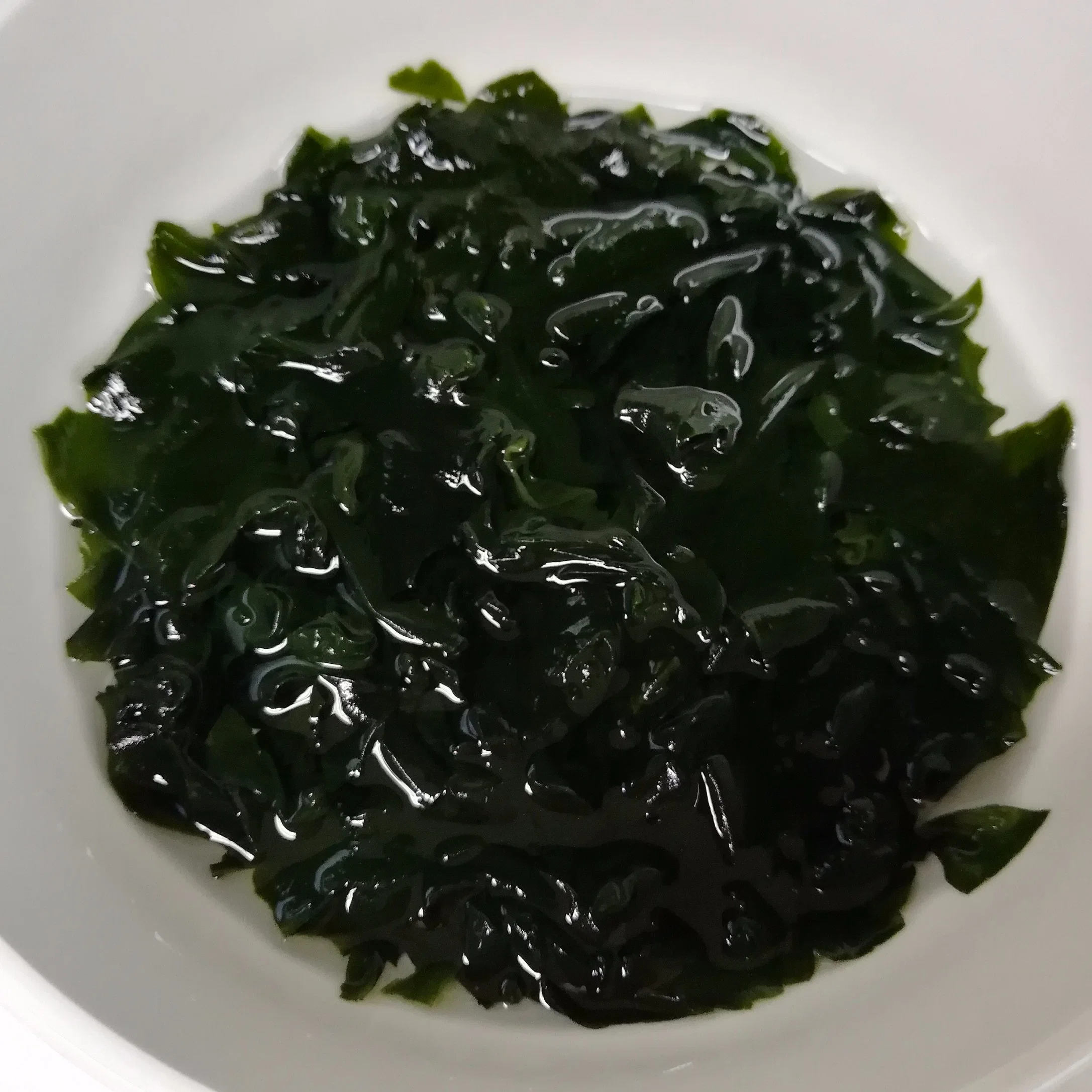 Edible Dried Seaweed Wakame Leaves Wholesale