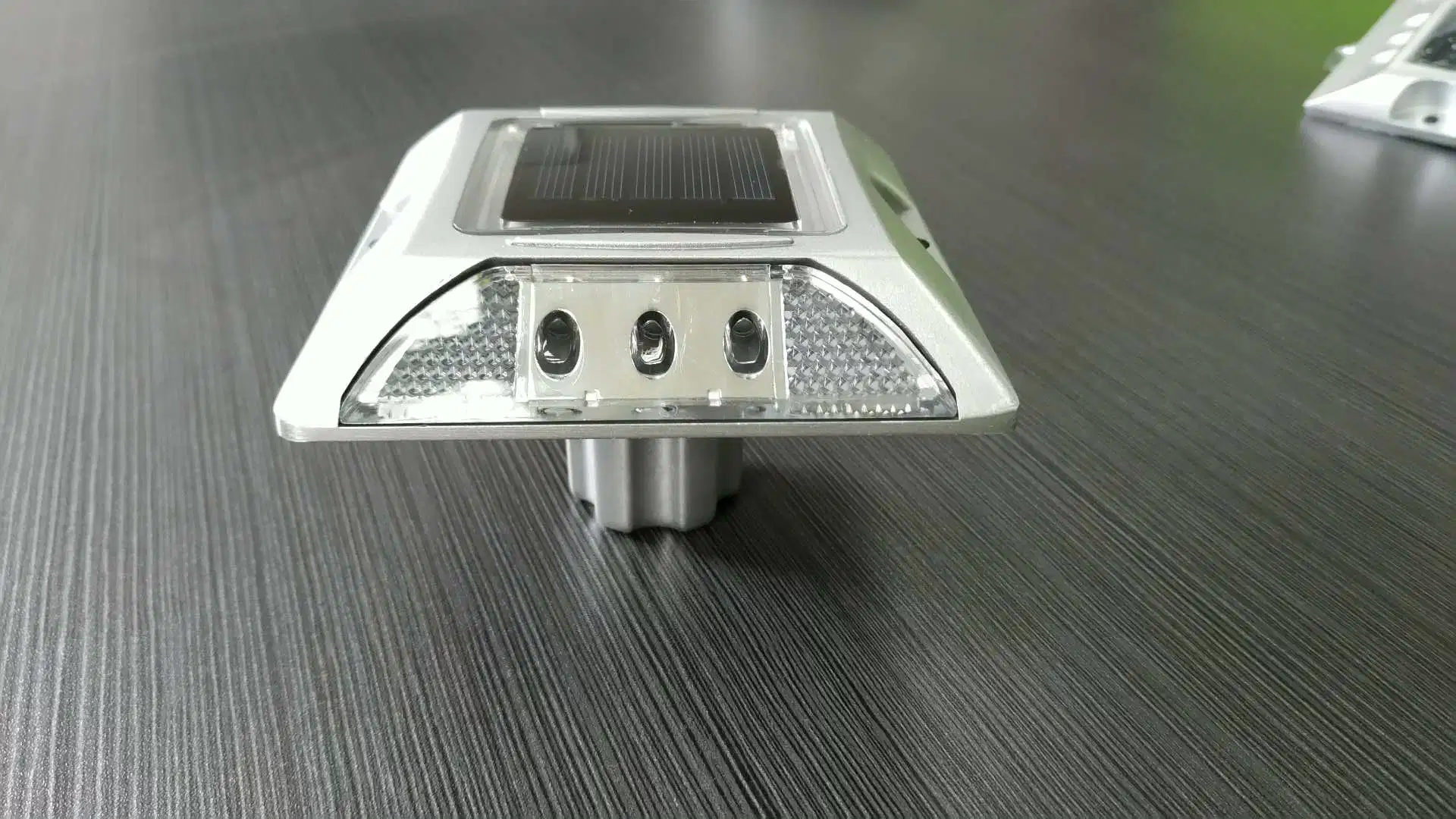 Solar Power Boden Marker Lichter LED Boden Marker Lichter wasserdicht Außenauffahrt Straße Autobahn Spike Lampe