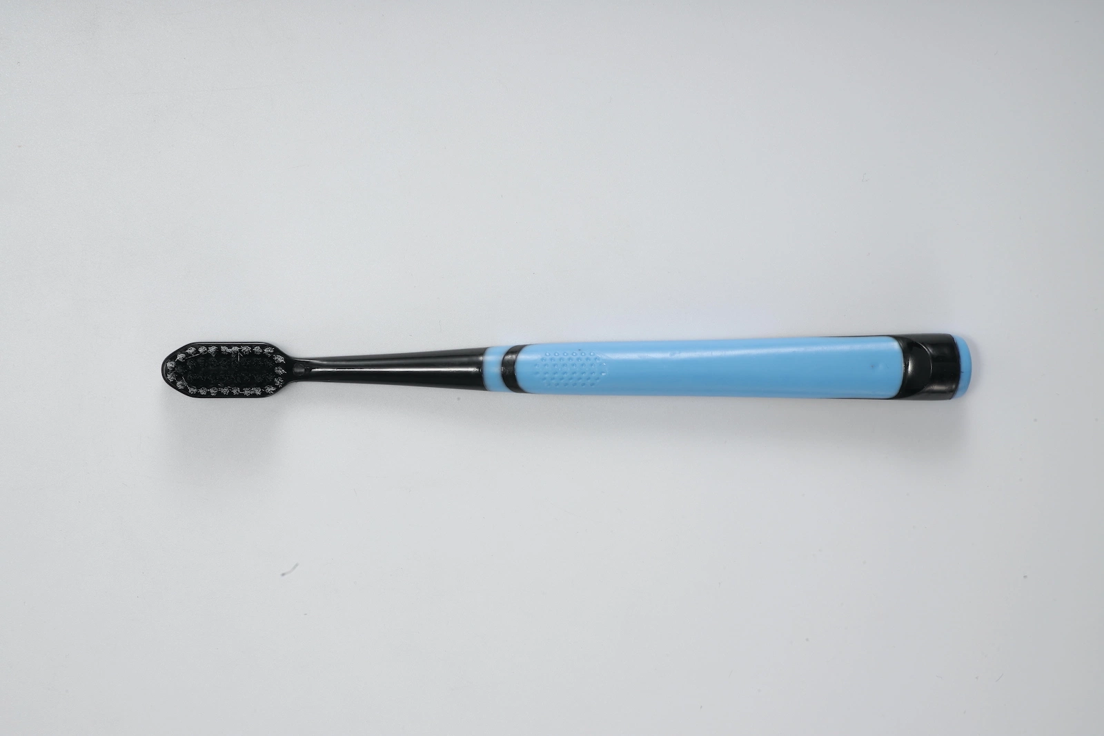 ISO Approved Manufacturer Private Label OEM Plastic Nylon Charcoal Soft Medium Hard Adult Manual Toothbrush