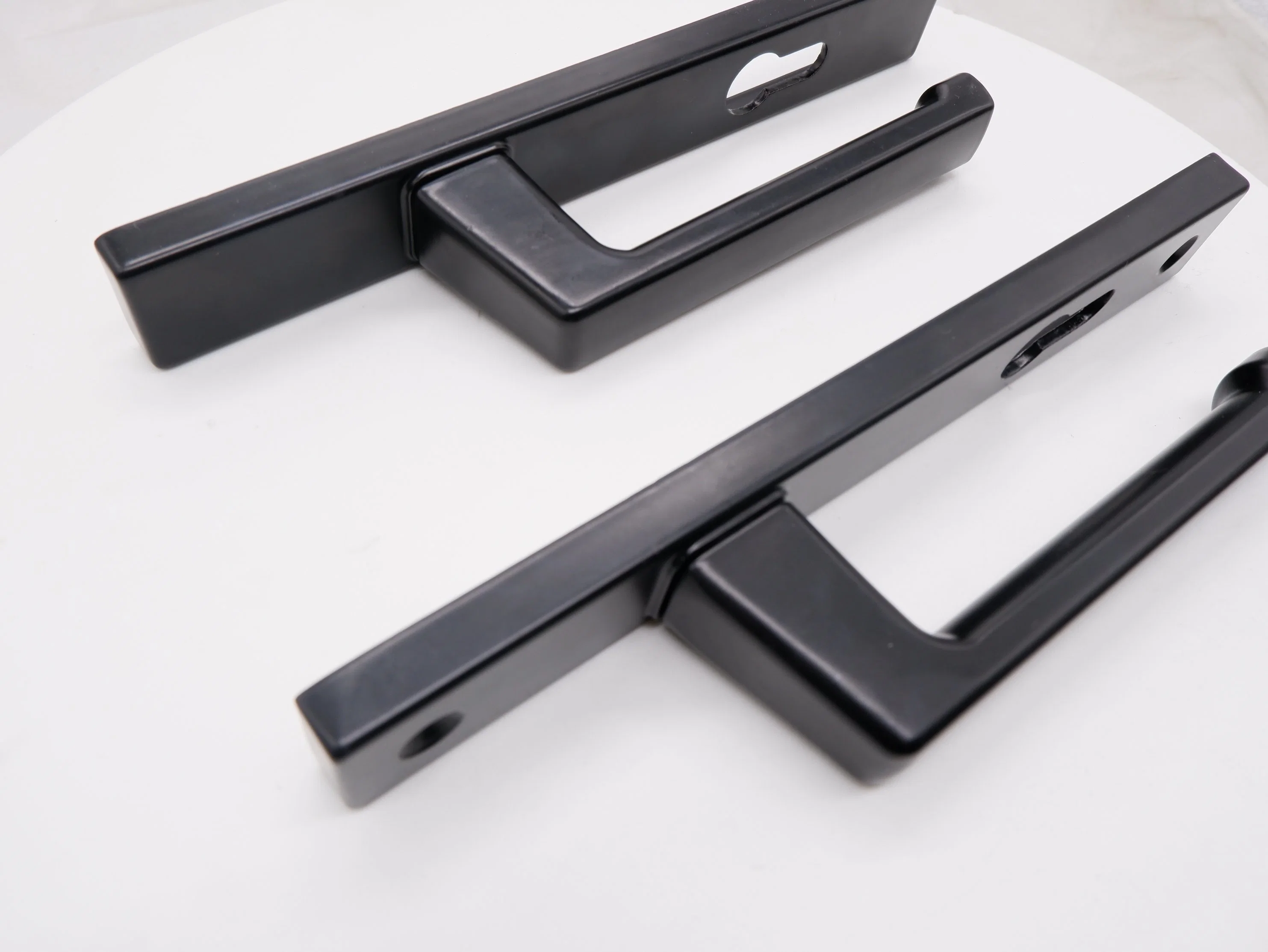 Unveil European Industrial Door Hardware: Combining Durability and Style in Locking Handles