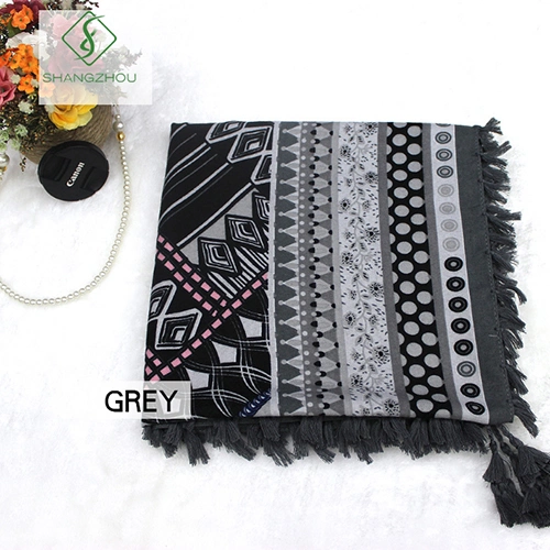 Lady Fashion Square Scarf Printed with Tassels Twill Cotton Shawl