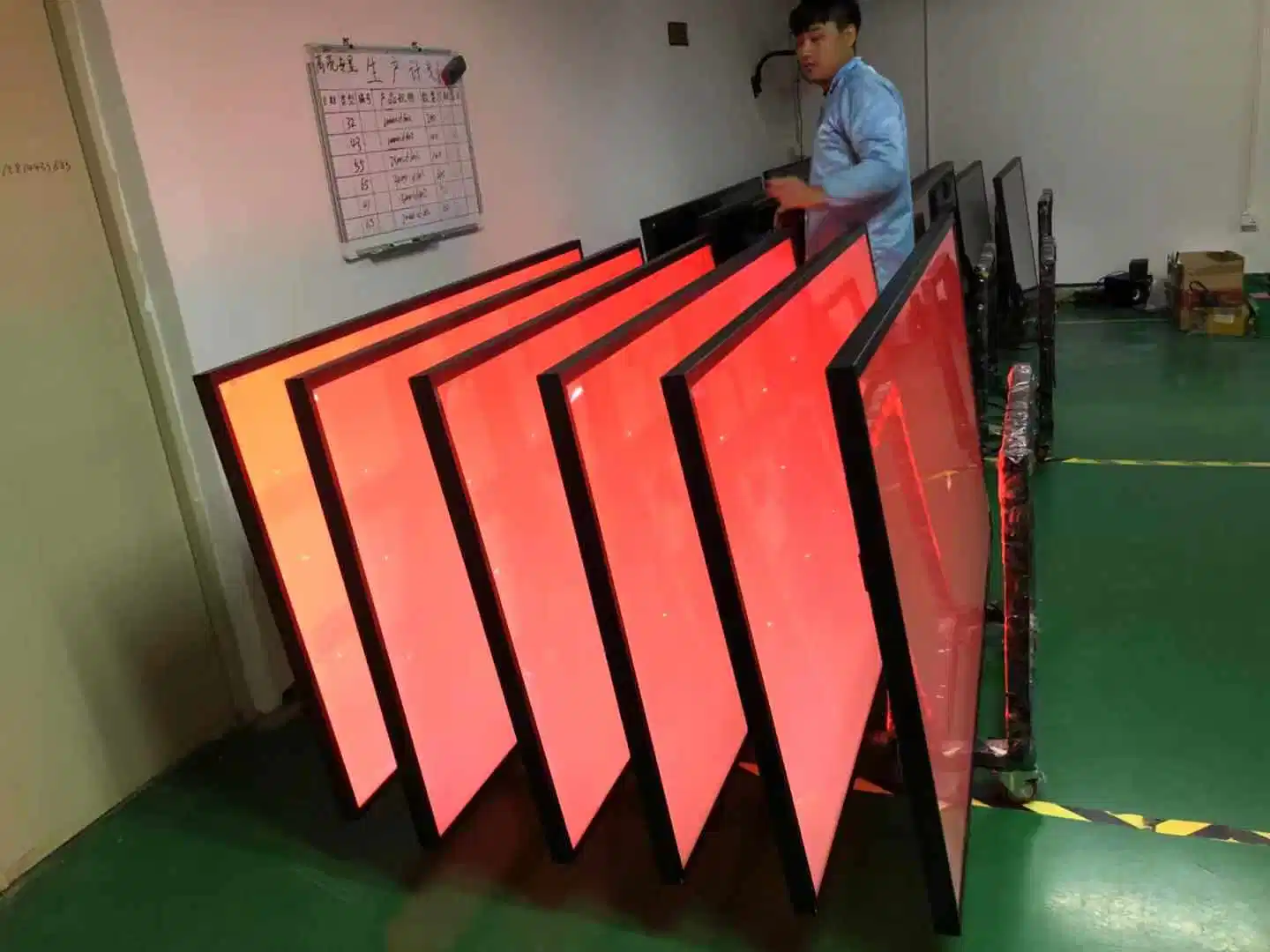 32-86 Inch LCD Panel Display Module High Brightness Sunlight Readable