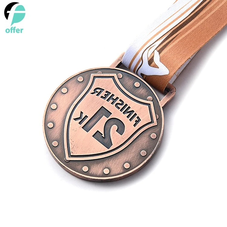 Round Sports Commemorative Metal Badge