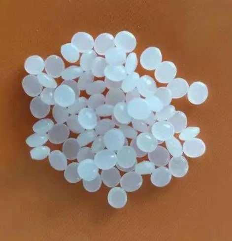 تستخدم الحبيبات البثق Hdpe 404f3/BP المواد الخام لإعادة النتوء على نطاق واسع