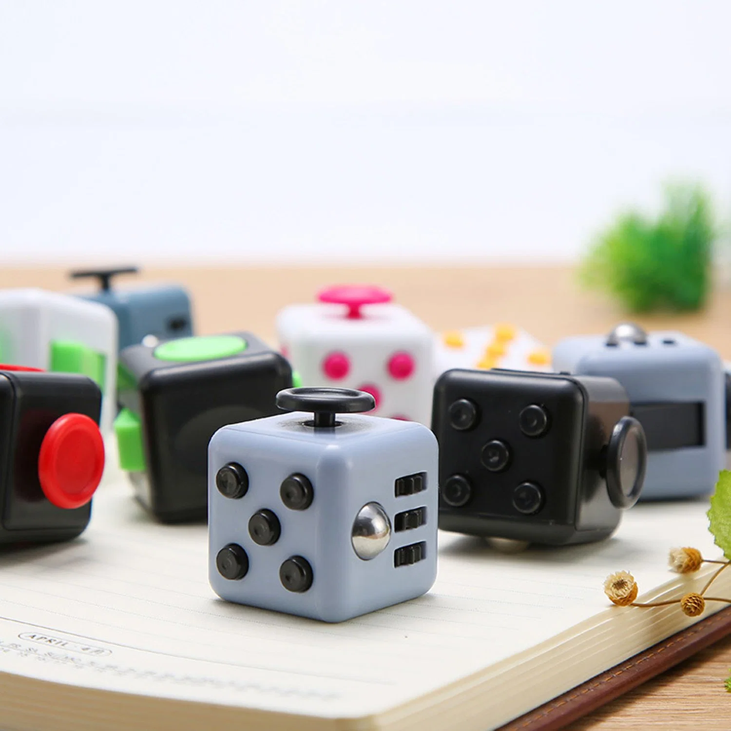 Stress Angst Druck Linderung große Fidget Busy Cube für Erwachsene Und Kinder