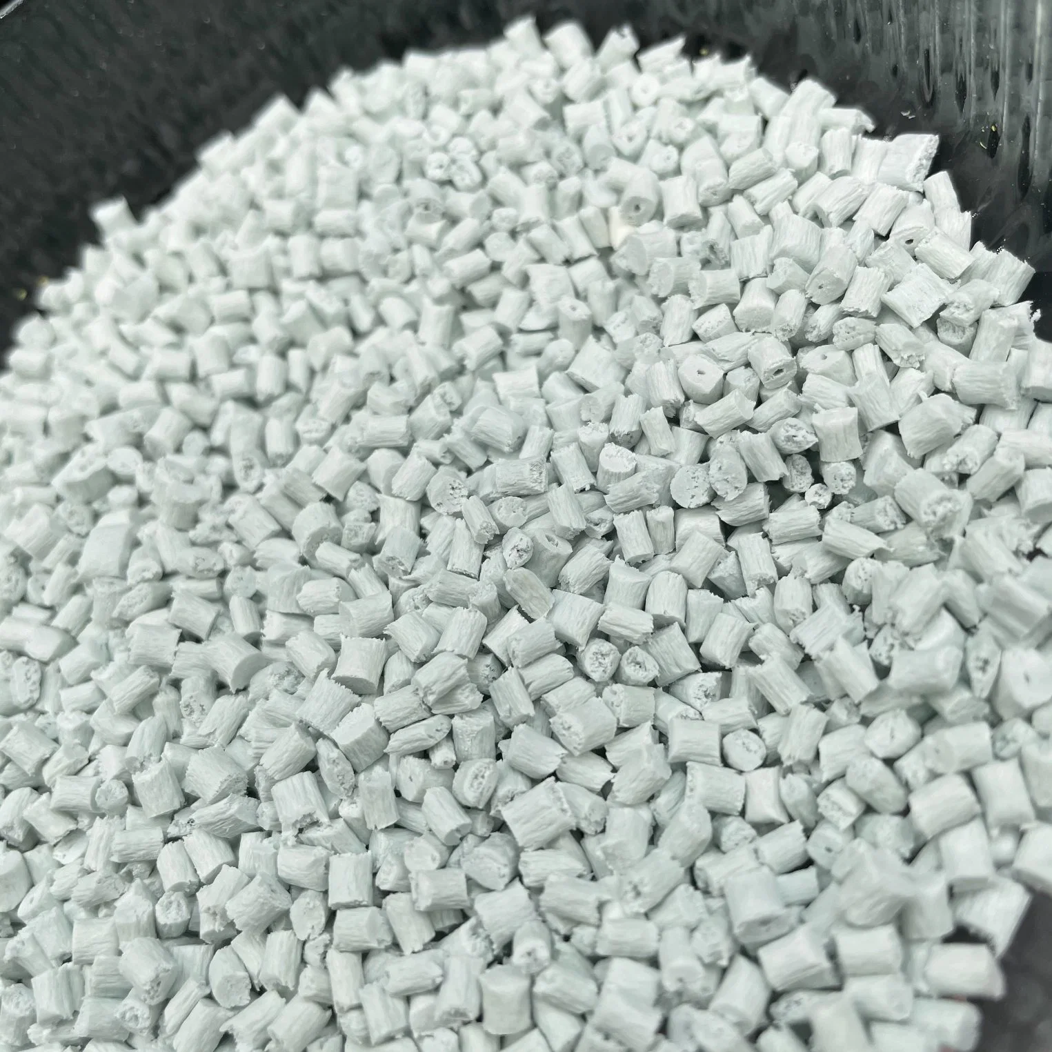 بلاستيك Pellet Polyamide 6 النايلون 66 PA66 GF35 متانة الحبيبات ارتد لإعادة ضبط PA6