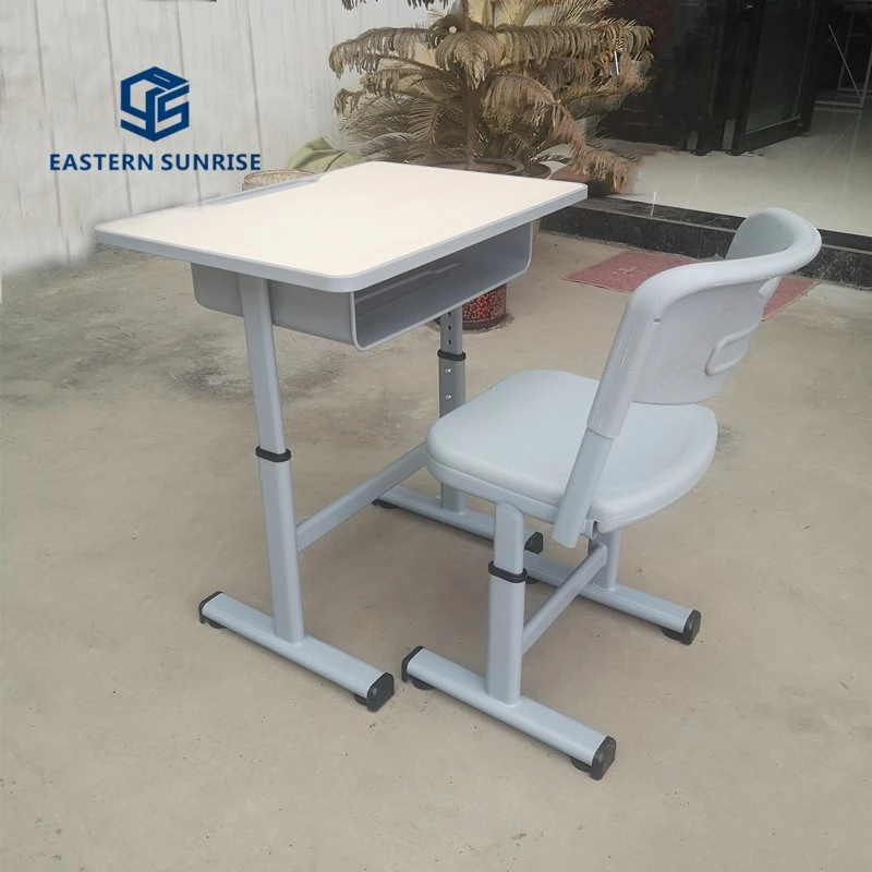 Ensemble de bureau et de chaises pour élèves de l'école primaire, mobilier métallique pour salle de classe