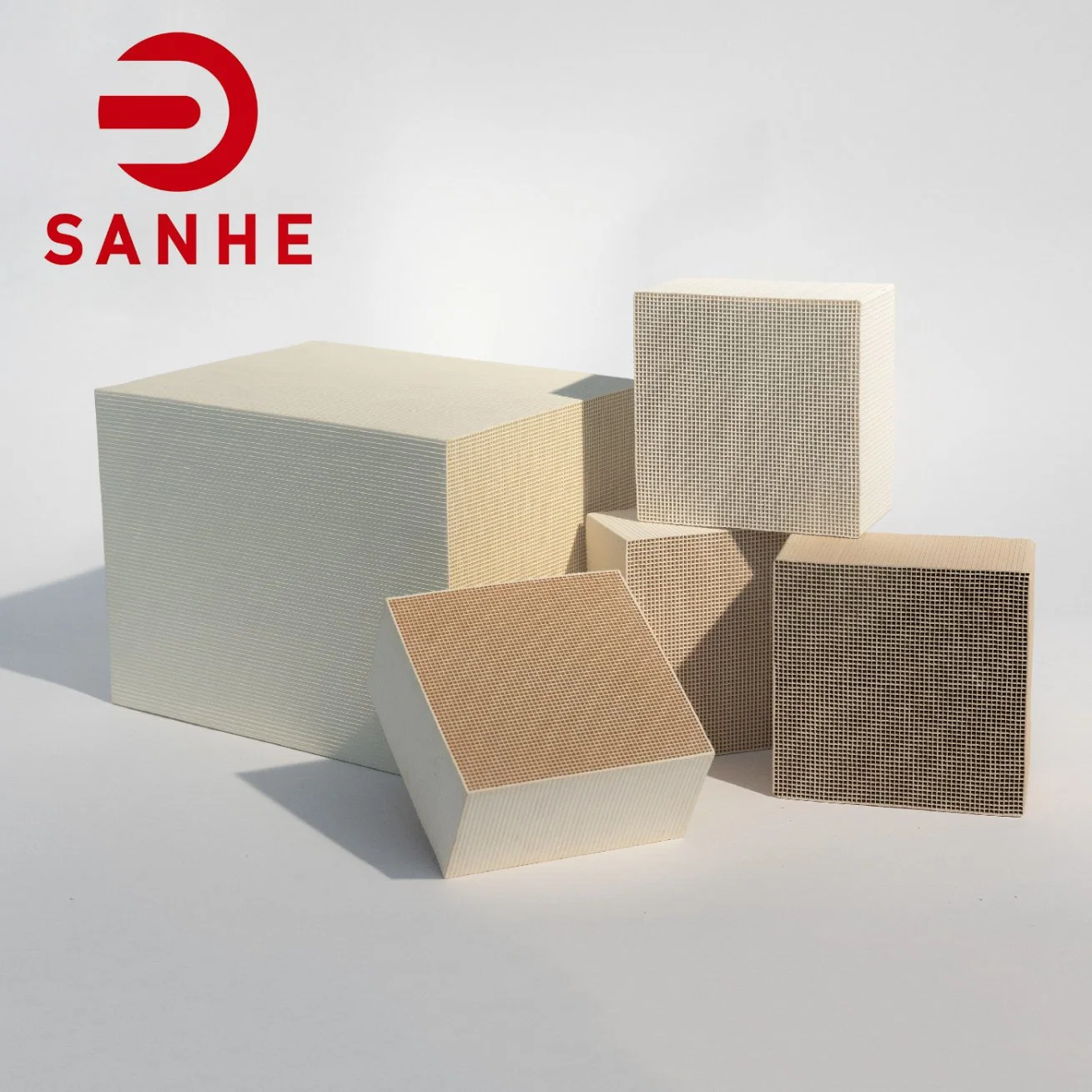 Honeycomb Ceramic Monolith Catalyst Support for Automobile Car Cordierite Material