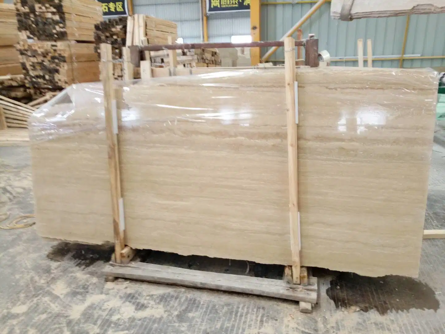 Natural Stone White/Beige Travertine Tiles for Flooring and Wall Facade