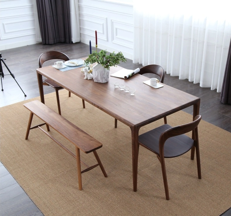 New Arrivial Solid Wood Home Furniture Nordic Dining Table