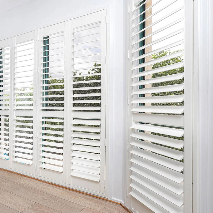 Timber Wooden Plantation Shutters for Hotel with Preeminent Quality