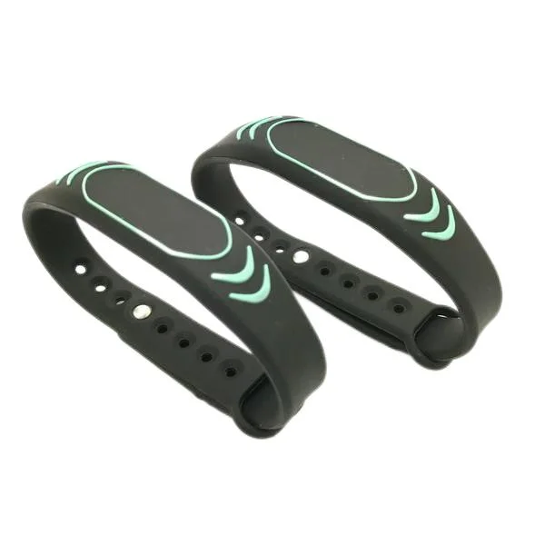 Slim Bobo RFID Silicone Bracelet Customized Hf/NFC Rubber Band for Concert Gym