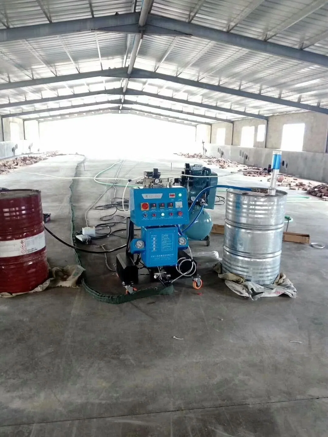 Hot Sale Pneumatic Drive Polyurethane PU Foam Mixing Coating Spray Equipment for Boat Insulation