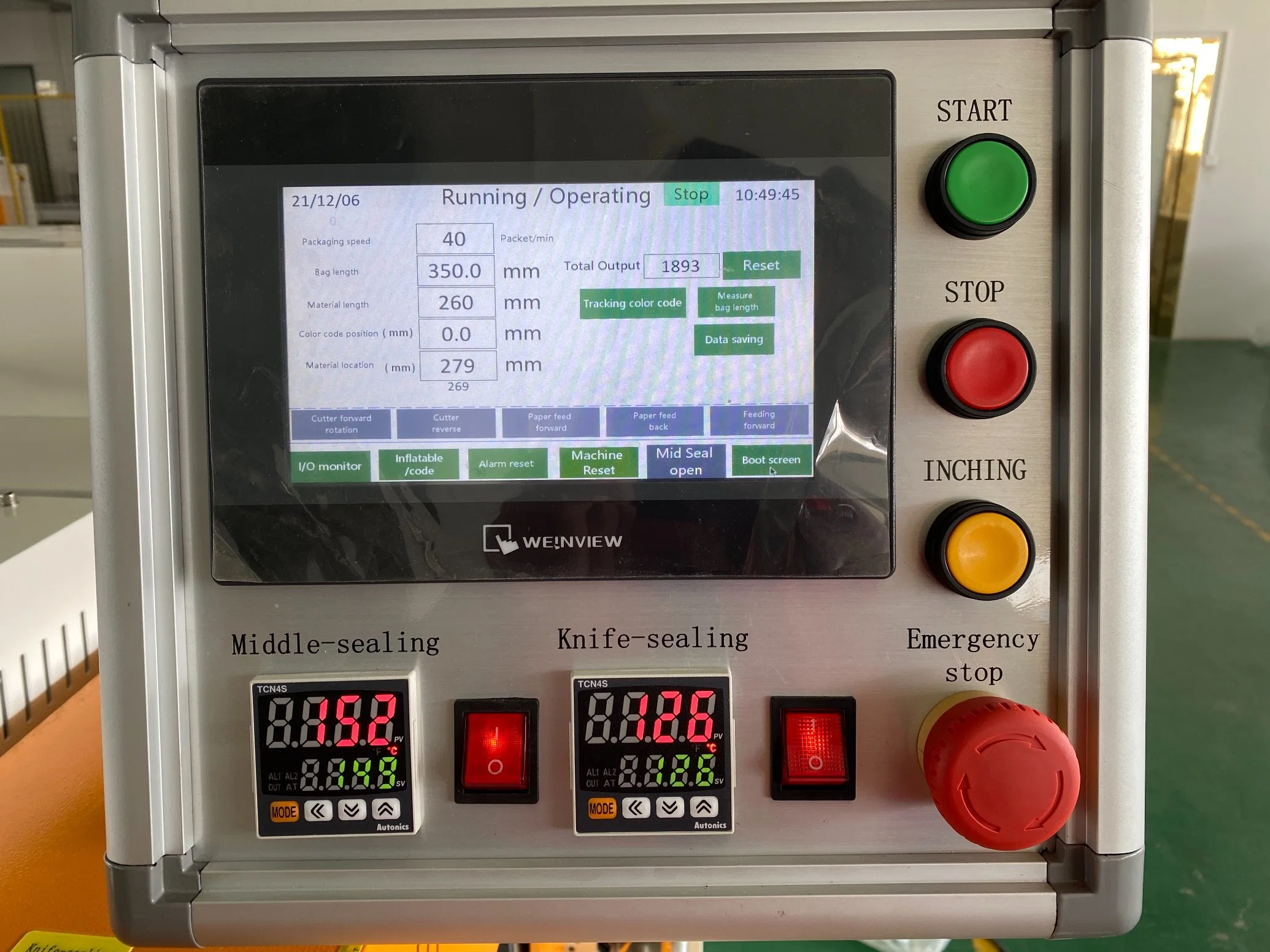 Flujo automático envolver Pastel de galleta de la máquina de envasado de alimentos Máquina de embalaje horizontal