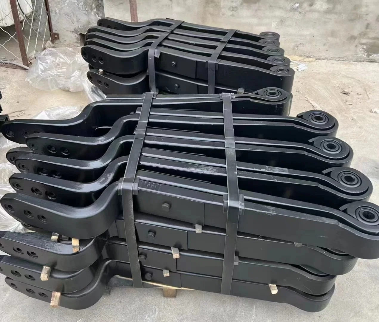 Truck Suspension Customized Car Black Leaf Spring Guide Arm Sell