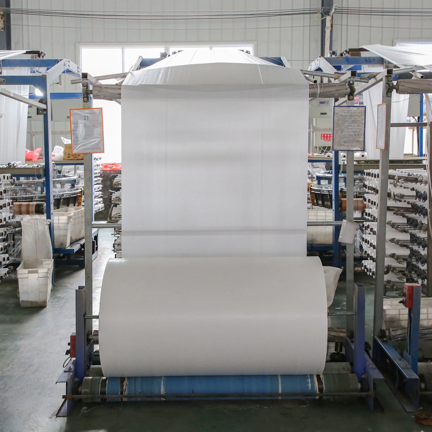 SGS GRS CE Approved Manufacturer Widely Used Plastic Covering Wrapping Packing Aluminized Film PP Laminated Cloth Polypropylene Woven Fabrics in Roll