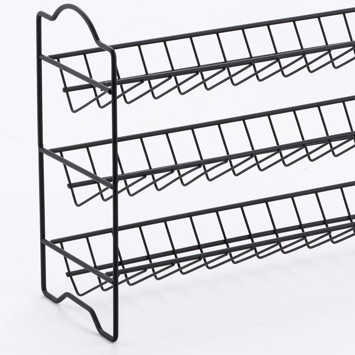 سلك معدني شائع ذو 3 لوحات من المستوى Kitchen Metal Storage Rack Desktop Spice Rack