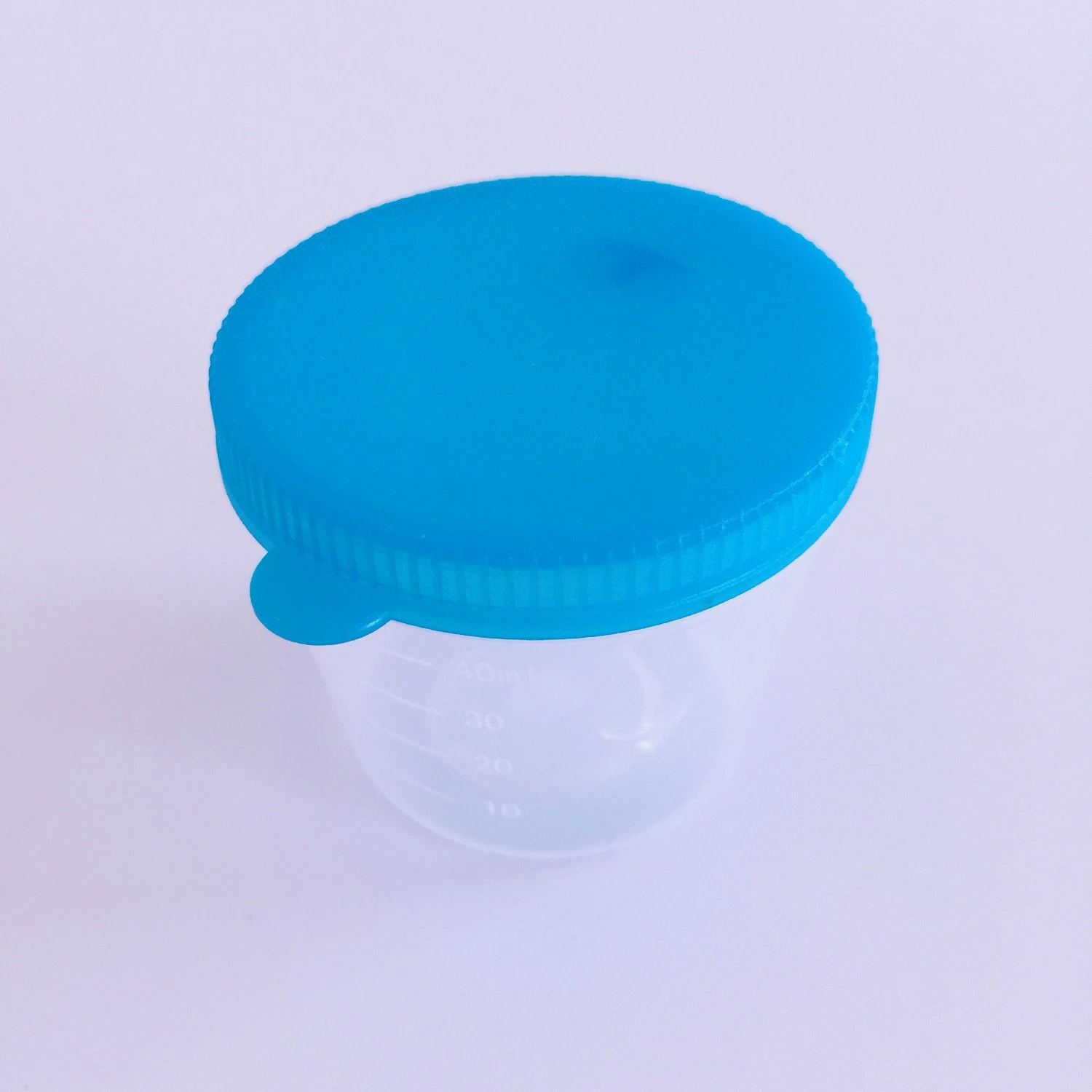 Hot Sale Medical Grade Disposable Non Sterile Urine Container with Spoon Female