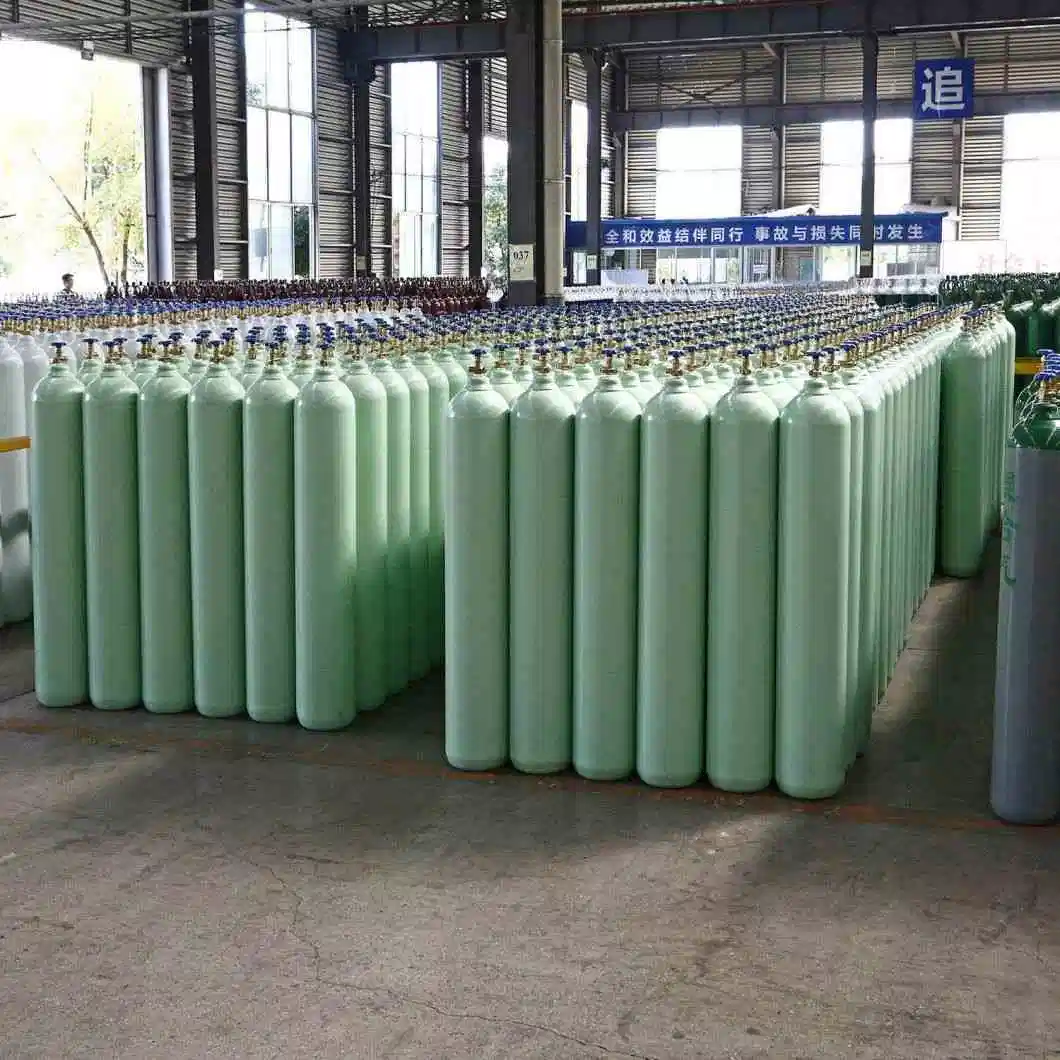 Remplissage de bouteille d'oxygène haute pression standard de 40 L 150 bar ISO9809 Gaz oxygène de haute pureté avec valve QF