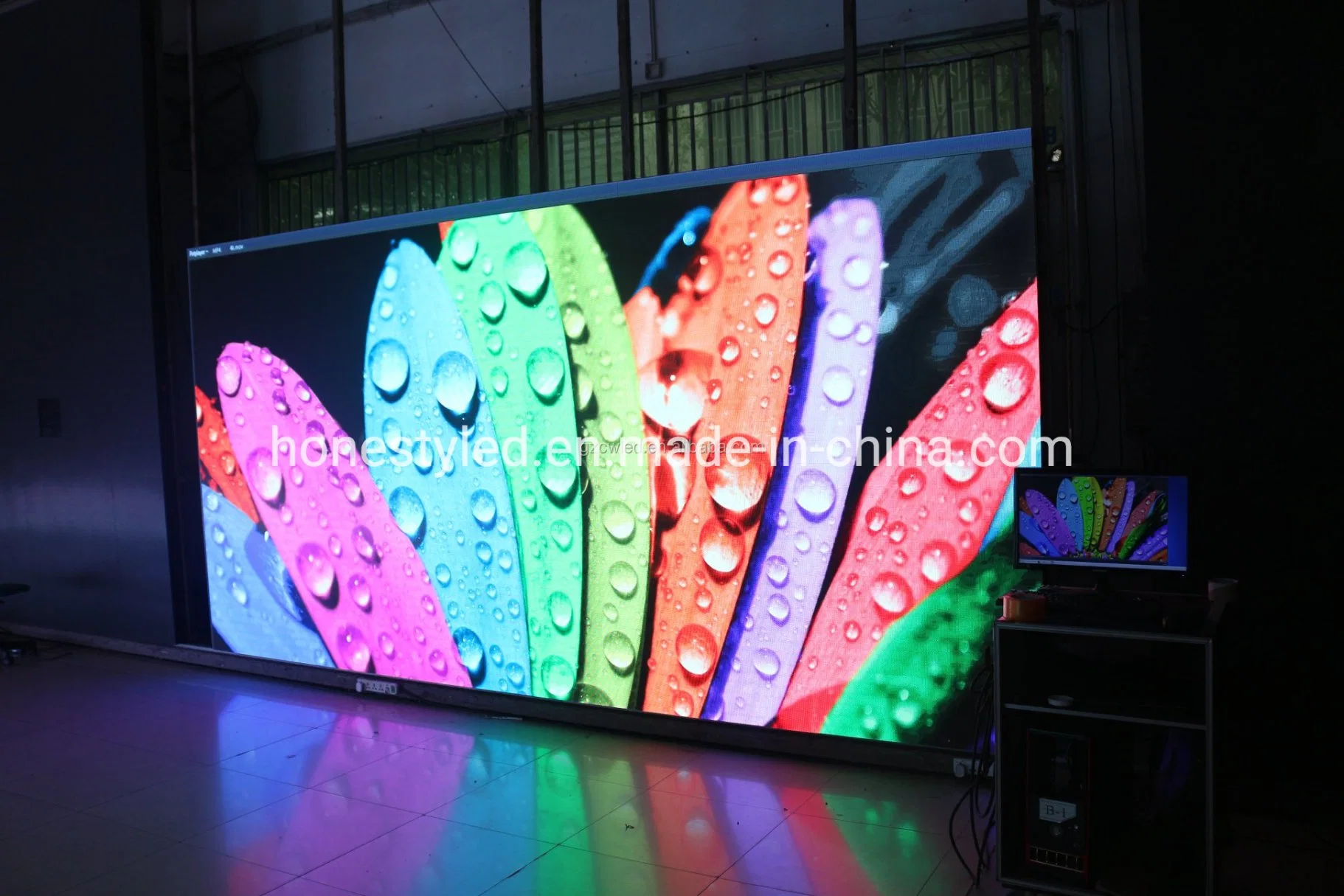 Prix d'usine SMD Armoire étanche Affichage LED P6 Écran LED extérieur RVB Panneau d'affichage LED publicitaire