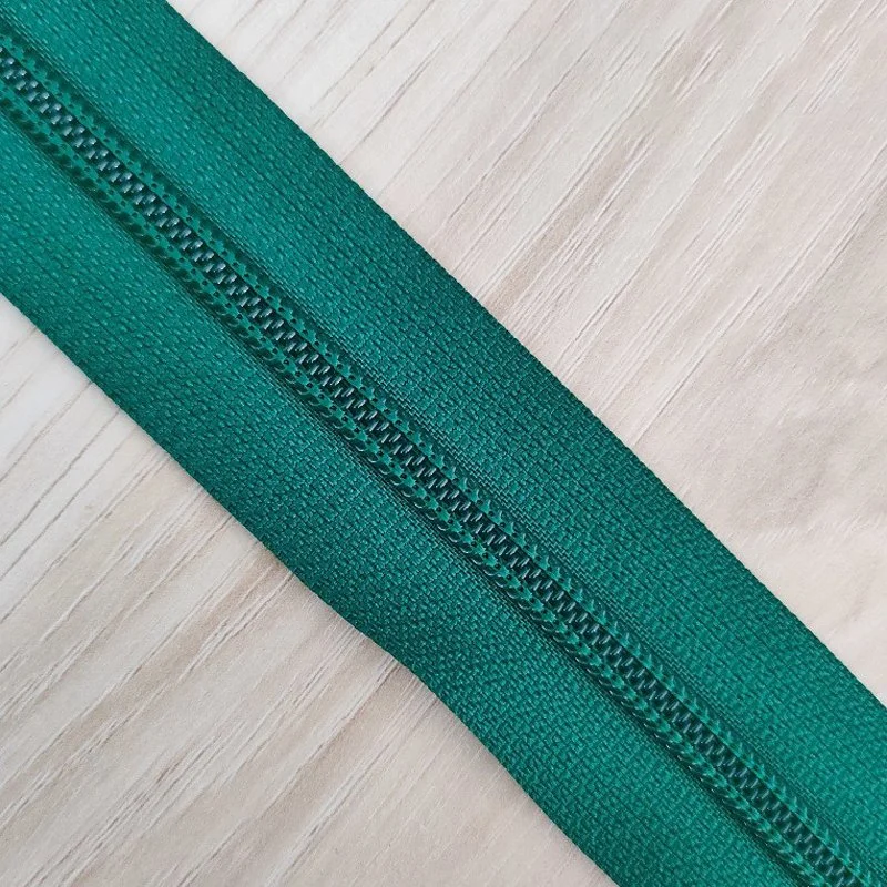 Wholesale/Supplier Factory #5 Open End Nylon Zippers Nylon Coil Zips for Bags Clothes