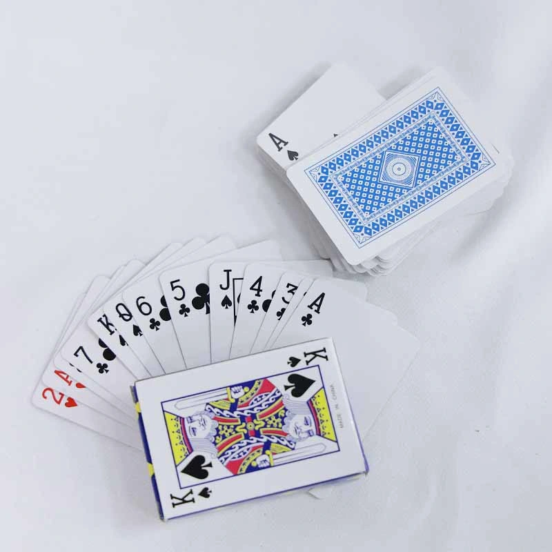 China Suppliers Wholesale/Supplier Mini Playing Cards Entertainment Game Trick Poker Playing Cards