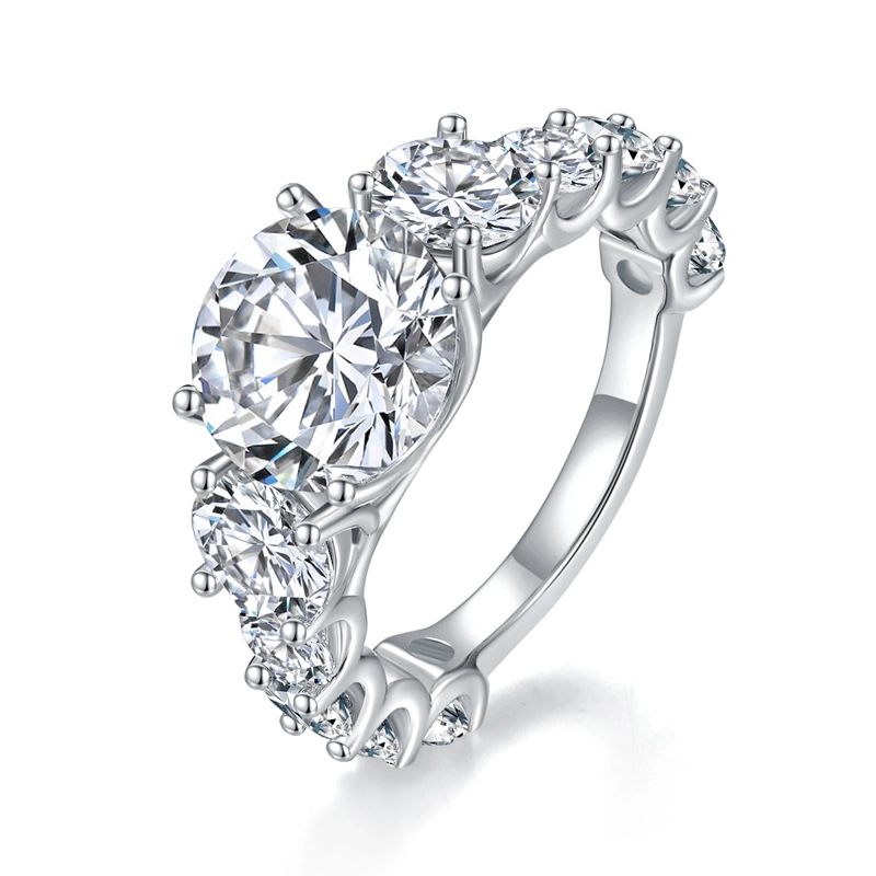 Bague pour femmes en moissanite de luxe avec diamant complet rond de 10 mm et plaquée argent et or de 4 carats.