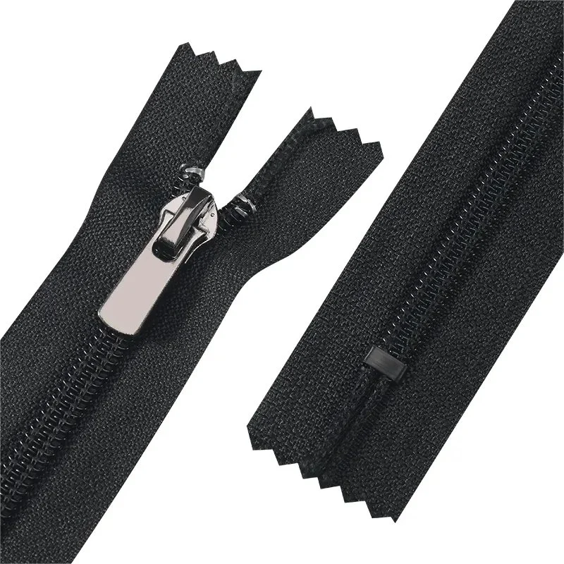 Oco Yiwu Zipper in Bulk Customized 5#Nylon Close End Zipper Garment Home Textile Close End Nylon Coil Zipper for Bag