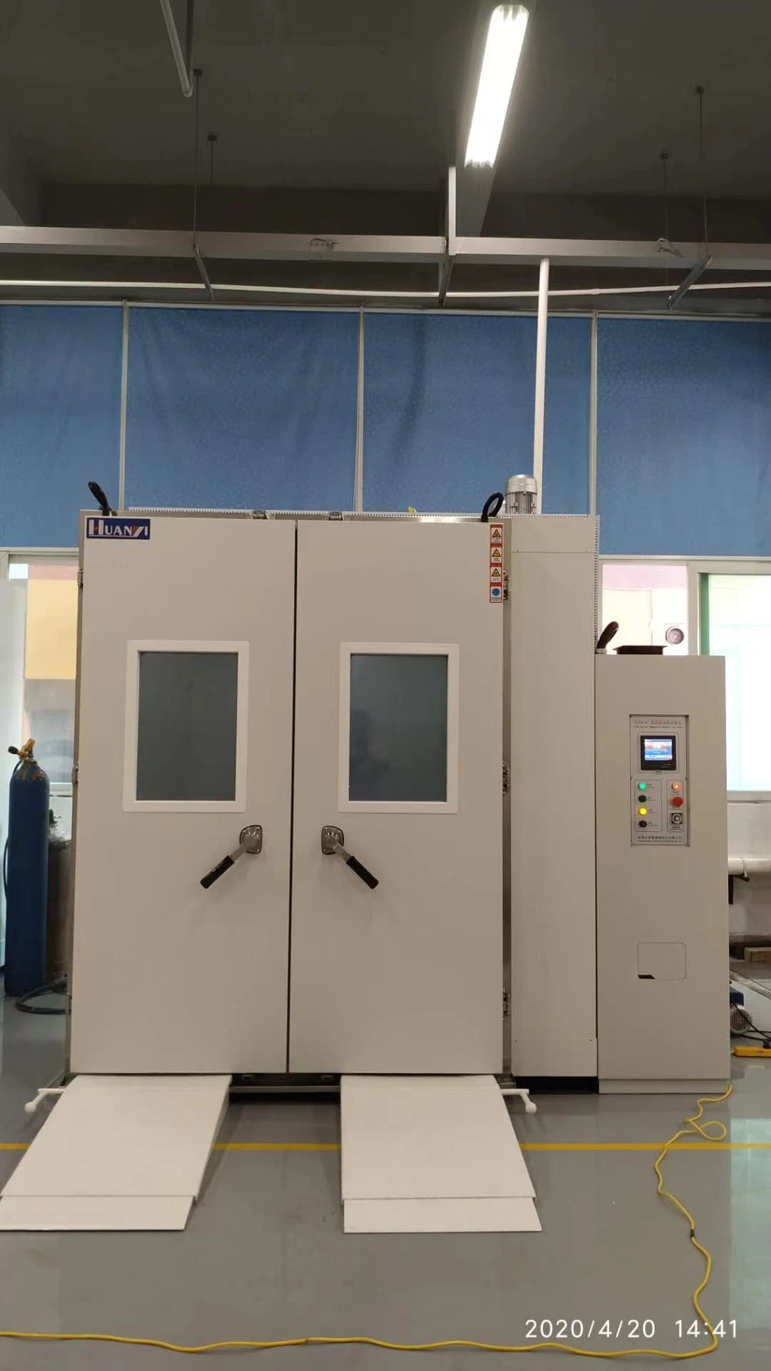 Walk in Constant Temperature and Humidity Test Chamber Testing Equipment Test Chamber