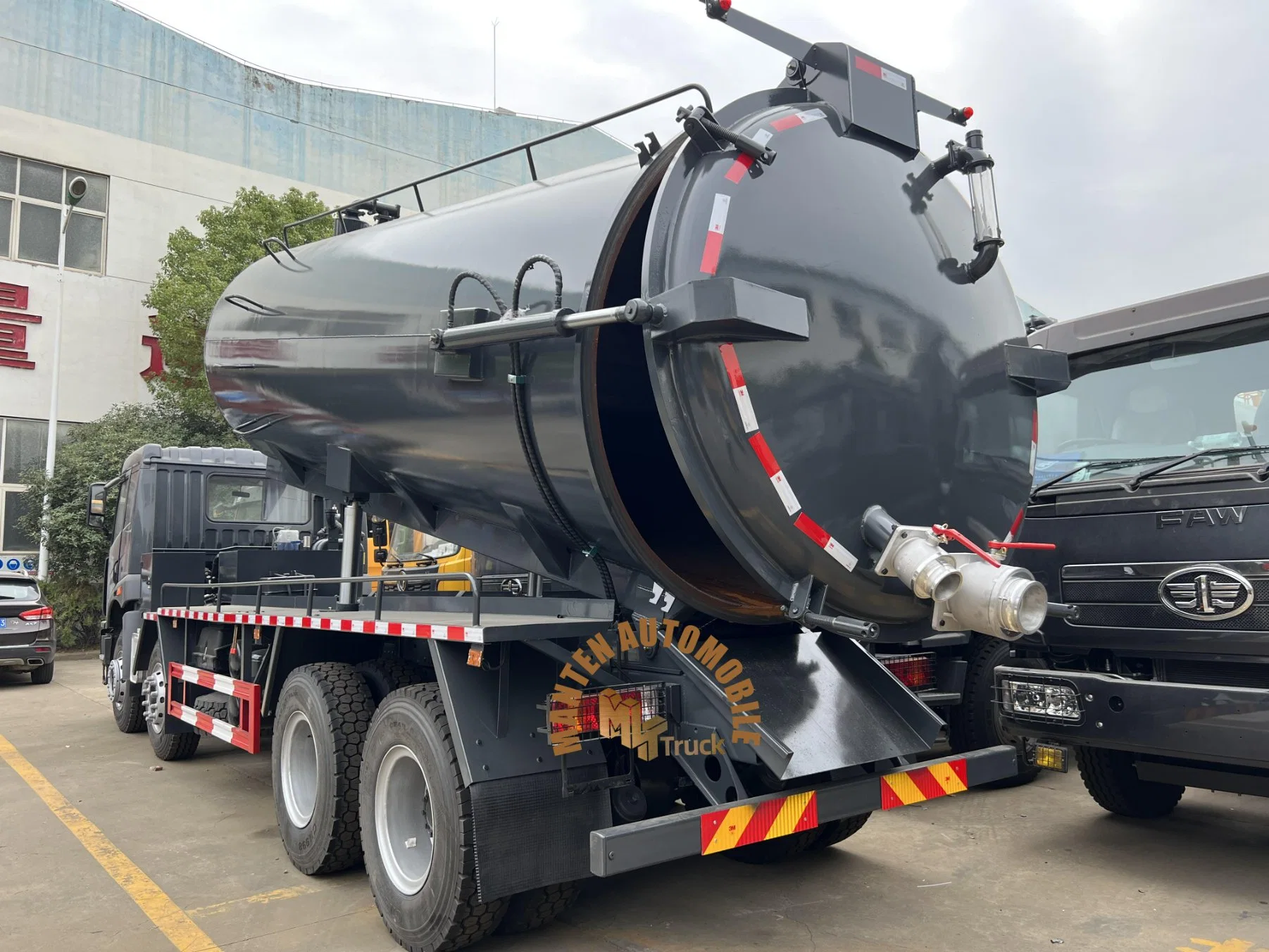 FAW Nuevo 16000L 18000L Equipo de Limpieza de Alcantarillado tanque de succión de vacío Para camión de bomba de agua de alcantarillado