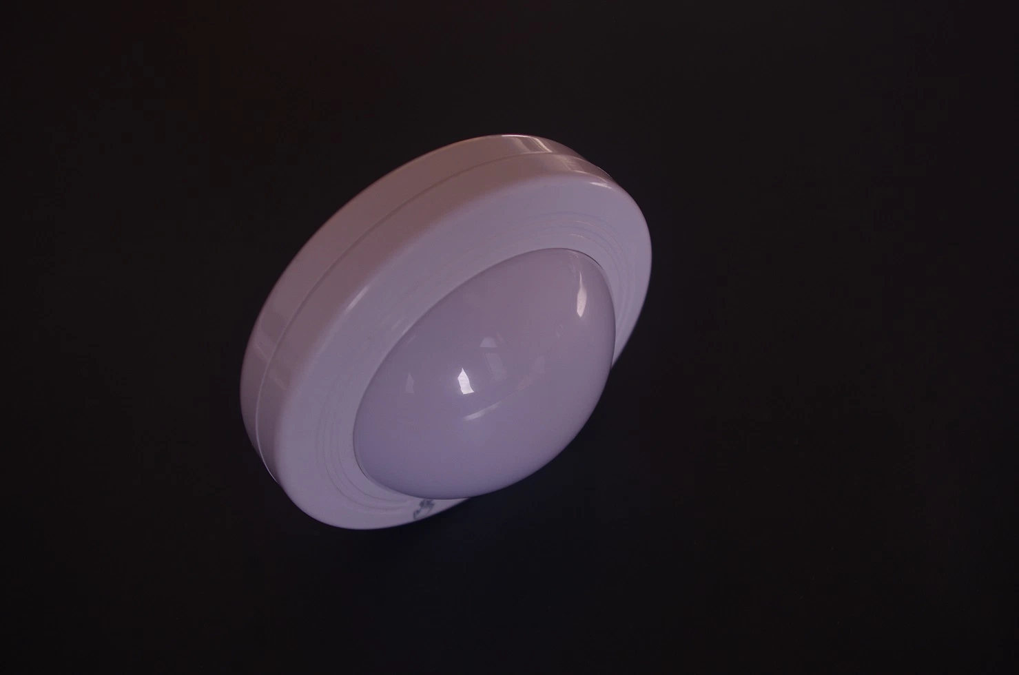 3 AAA UFO Shape Gradually Dimmable LED Cabinet Light