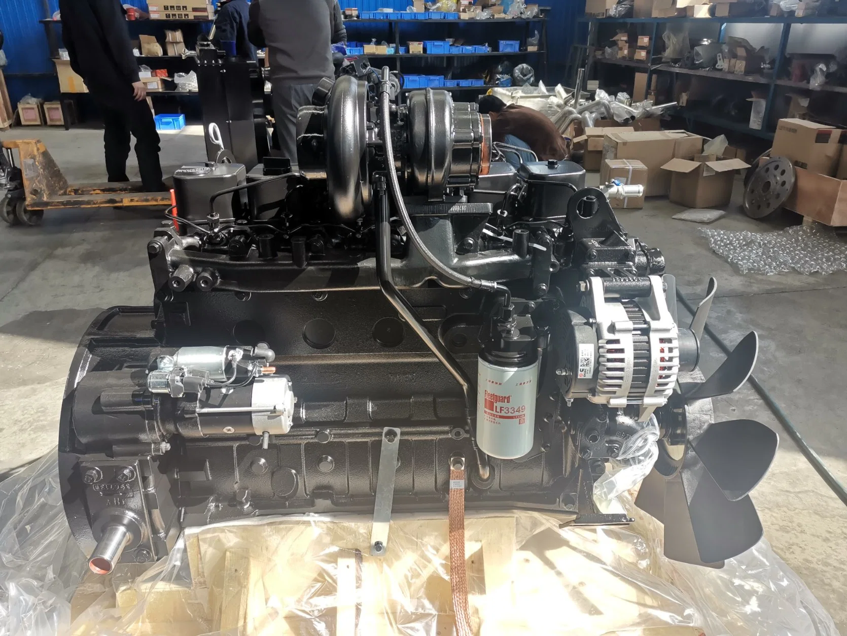 Cum-Mins Auto Diesel Engine for Truck (EQB170-20)