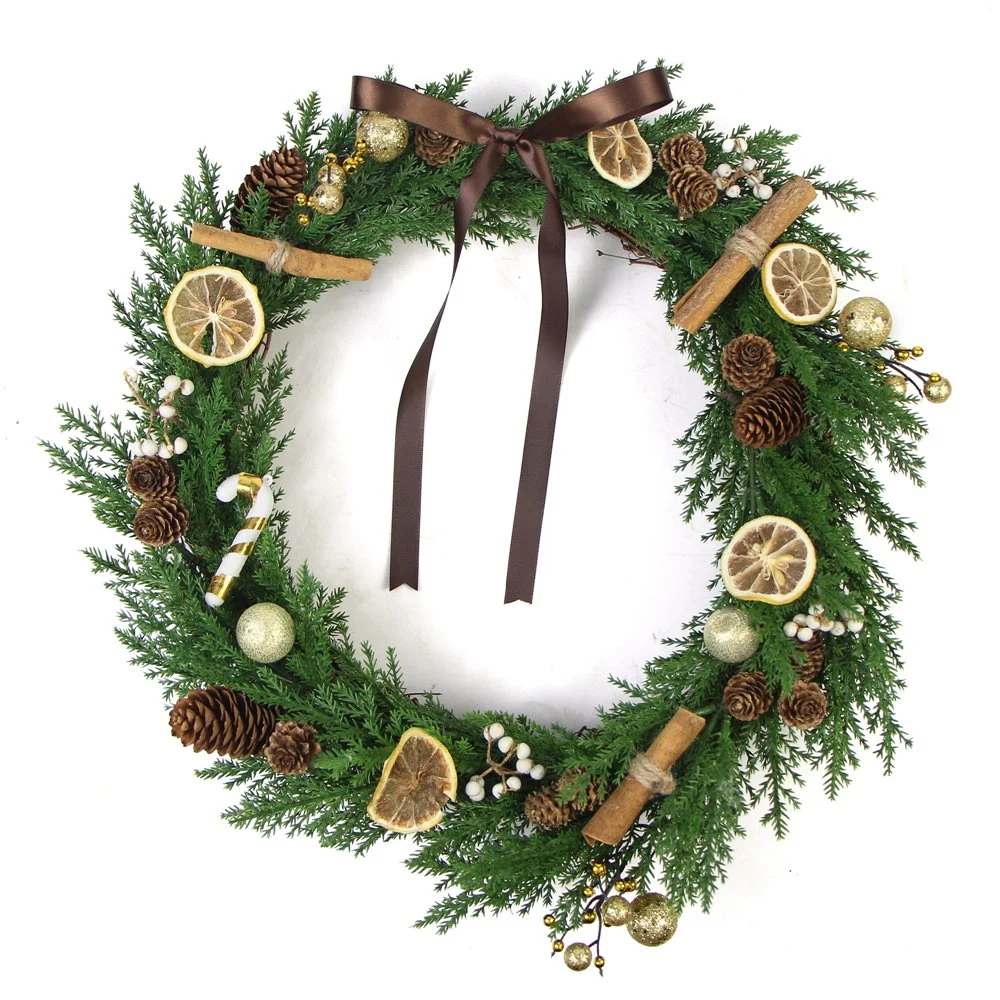 Wholesale/Supplier Decorative Flowers Door Eucalyptus Christmas Wreath for Front Door