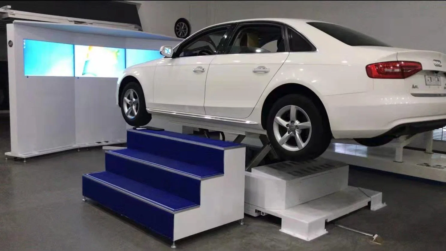 Special Emulational Simulator Cabine for Car Driving Training with Motion Platform