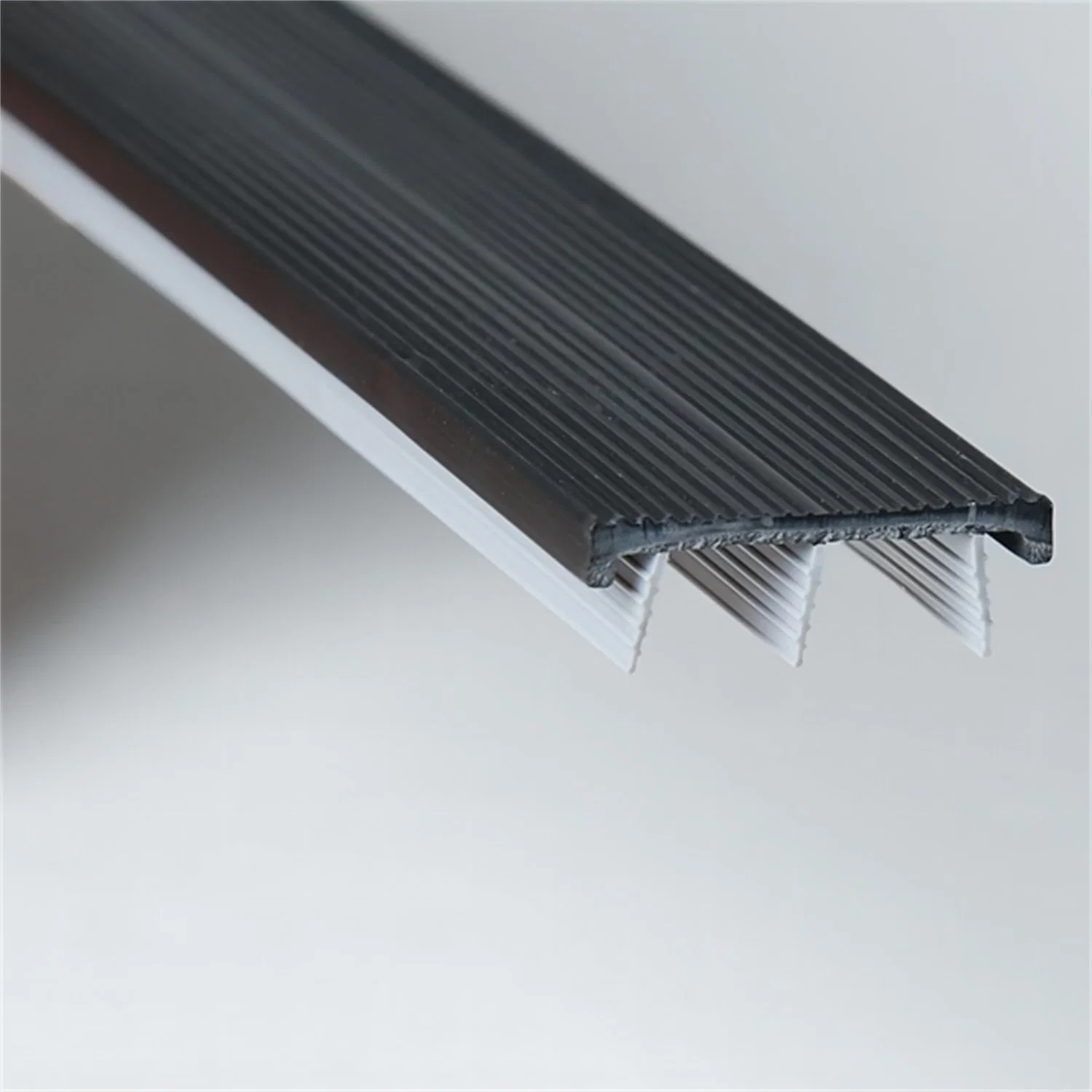 Factory Aluminum PVC Door Seal Strip PVC TPV Material Sealings