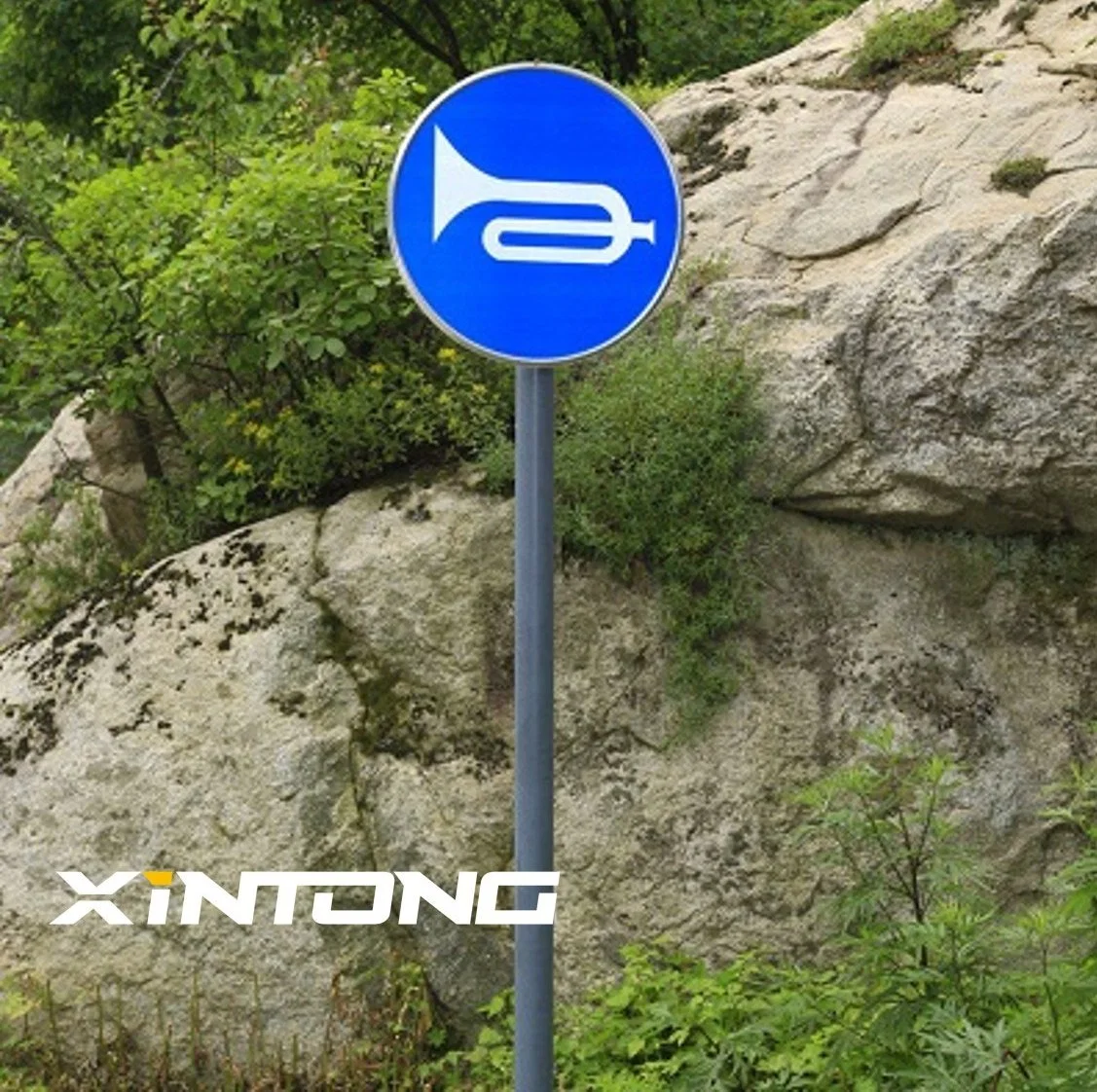 Kundenspezifischer Dicke Xintong 60mm Straße LED-Sicherheitsdreieck Verkehrswarnung Unterschrift Fertigung