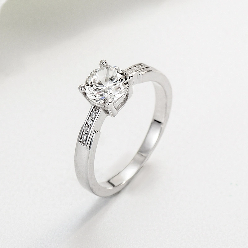 Classic Jewelry Shinning White CZ Stone Finger Ring for Wholesale/Supplier