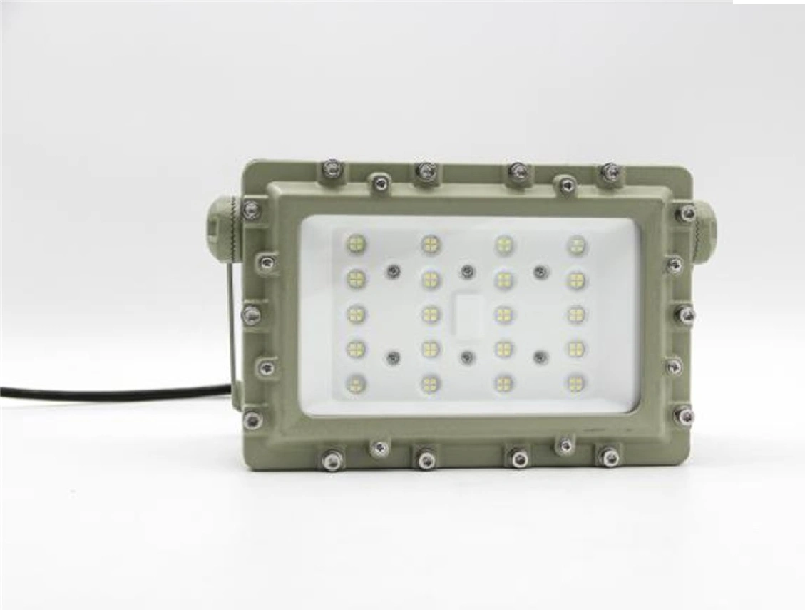 Lampe LED antidéflagrante pour éclairage de zone dangereuse Atex Gas Station Flood Light 100W-240W Fixtures d'éclairage de zone dangereuse ignifuges