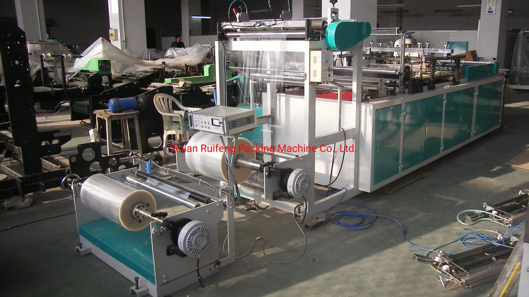 High Speed Plastic Triangle Flower Packing Bag Making Machine