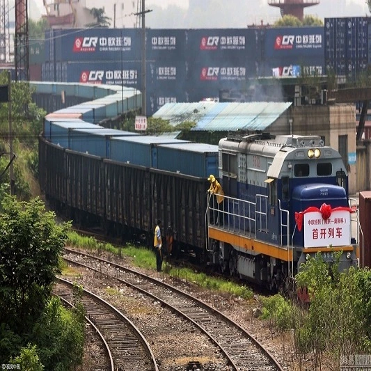 Porta a porta de transporte ferroviária ferroviária Shenzhen Despachante de taxas de frete marítimo de trem mais barato para a Alemanha