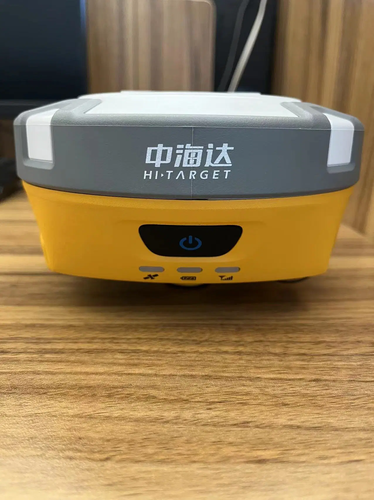 Hi-Target Cheap Surveying Equipment V90 GPS Gnss Rtk Receiver