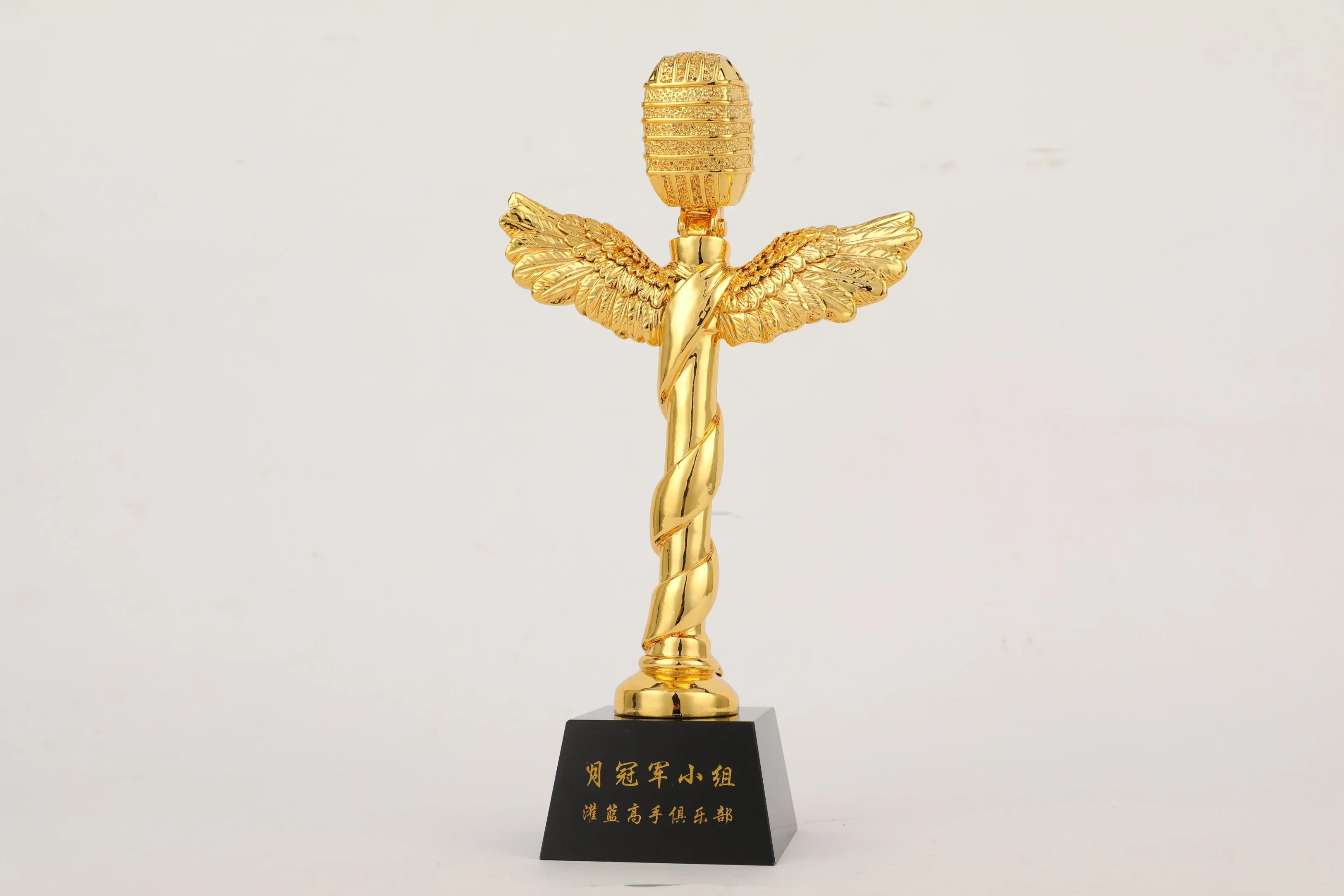 Wholesale/Supplier High quality/High cost performance Customized Plastic Base Sport Award Metal Gold Trophy Cup BSCI Professional Factory Do Custom High quality/High cost performance Metal Award Trophy