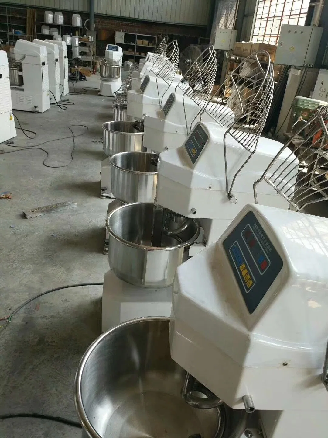 New Style Dough Mixer Factory Direct Sale Spiral Mixer Bakery Equipment