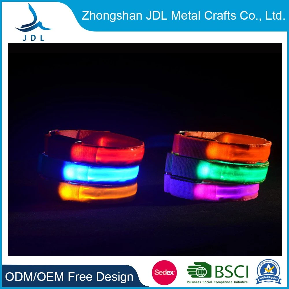 OEM Professional Custom Make Your Own Shiny Cool Outdoor Sports Night Running Remote Control Silicon Rubber Bracelet LED Wristband