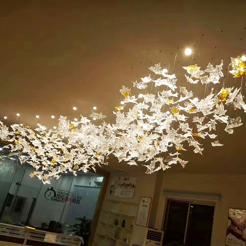 Decoración Salón de banquetes Hotel vestíbulo Escalera de vidrio personalizado LED de lujo Araña