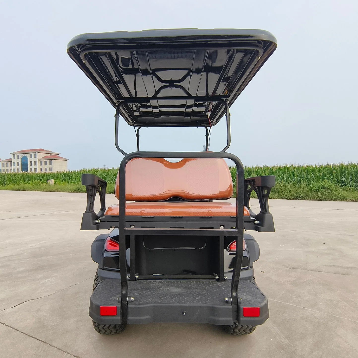 Durable 4 Seater Electric Hunting Lifted Golf Carts for Hospital